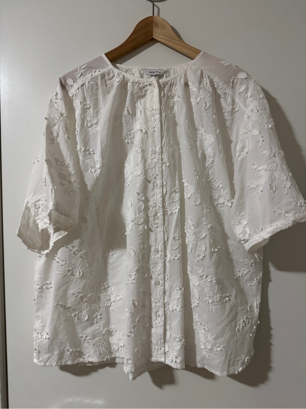 Ricki's White Button-Front Blouse with 3D floral details